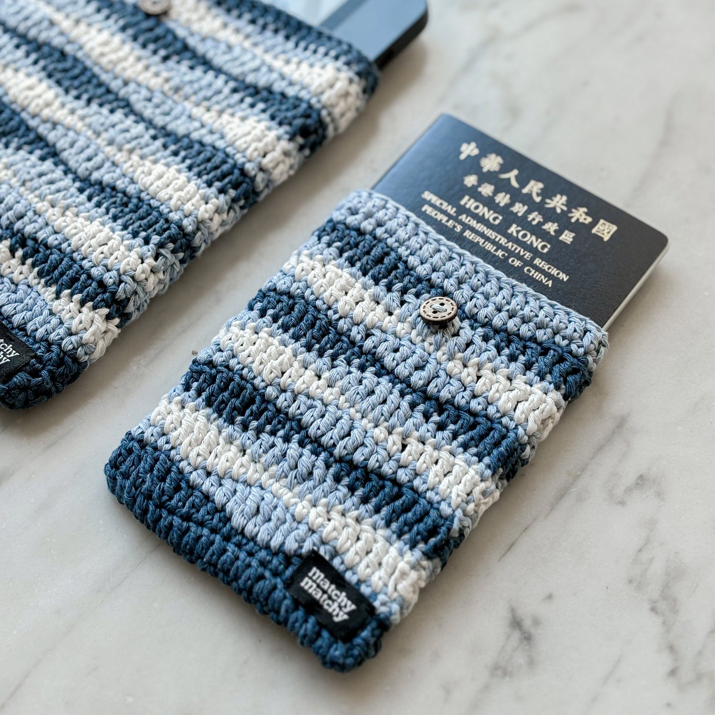 Wavy passport Sleeve 01 SEA