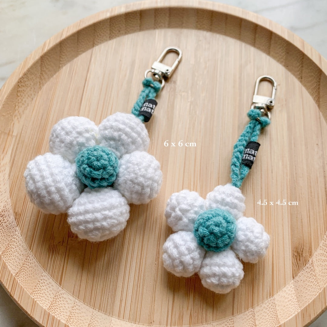 3D Flower Keychain / Pin ｜ Size S